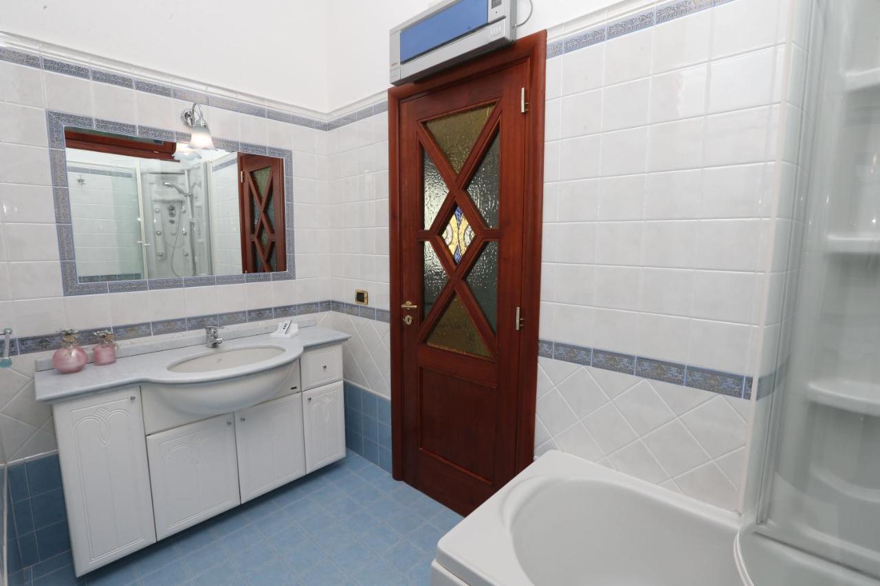 New! Casa Anna Sets In The Heart Of Apartment *